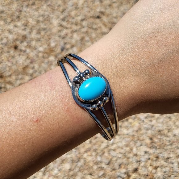 Navajo Silver Plated Oval Sleeping Beauty Turquoise Studded Handmade Bracelet - Picture 3 of 9